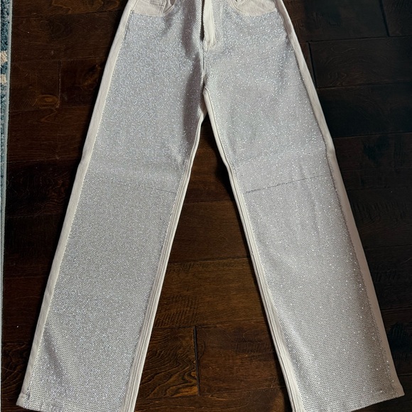Blue B collection Elegant White Glitter Straight Leg Jeans - Picture 3 of 4